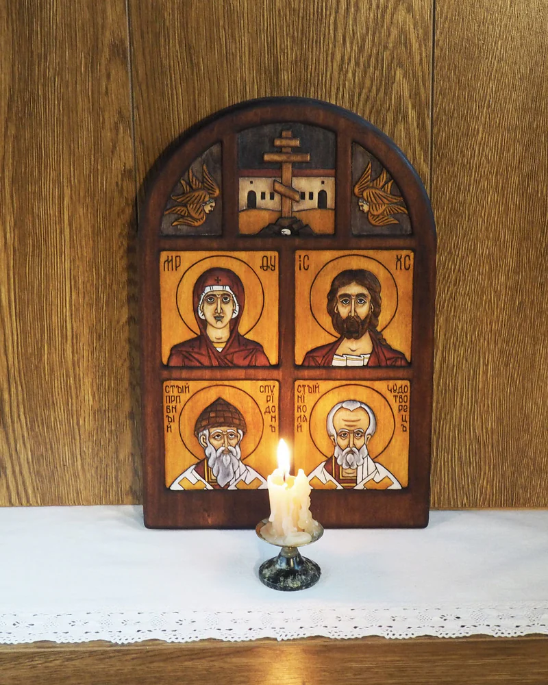 Многочастная резная икона, Собор святых, Иконостас, Алтарь