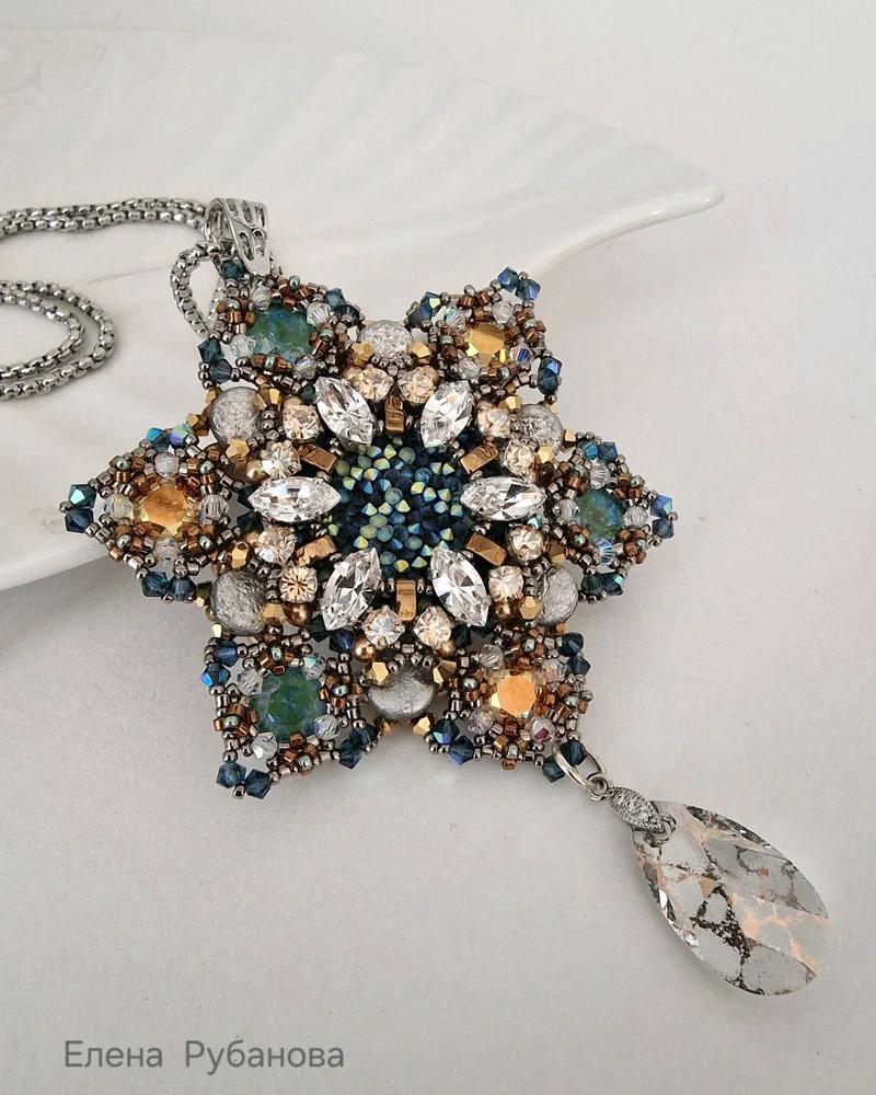 Кулон «Весенний» с кристаллами Swarovski