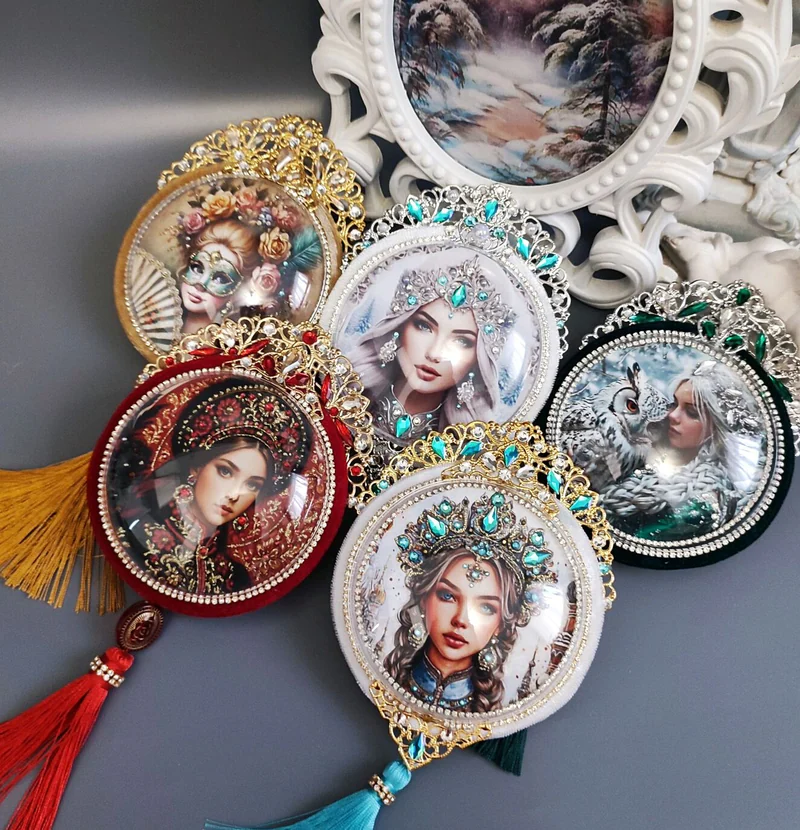 Ёлочная игрушка медальон