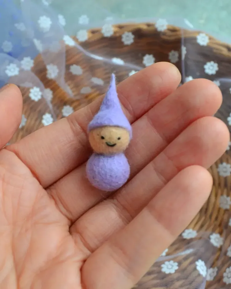 Игольница «Гномик с сердечным домиком» — Ручная работа