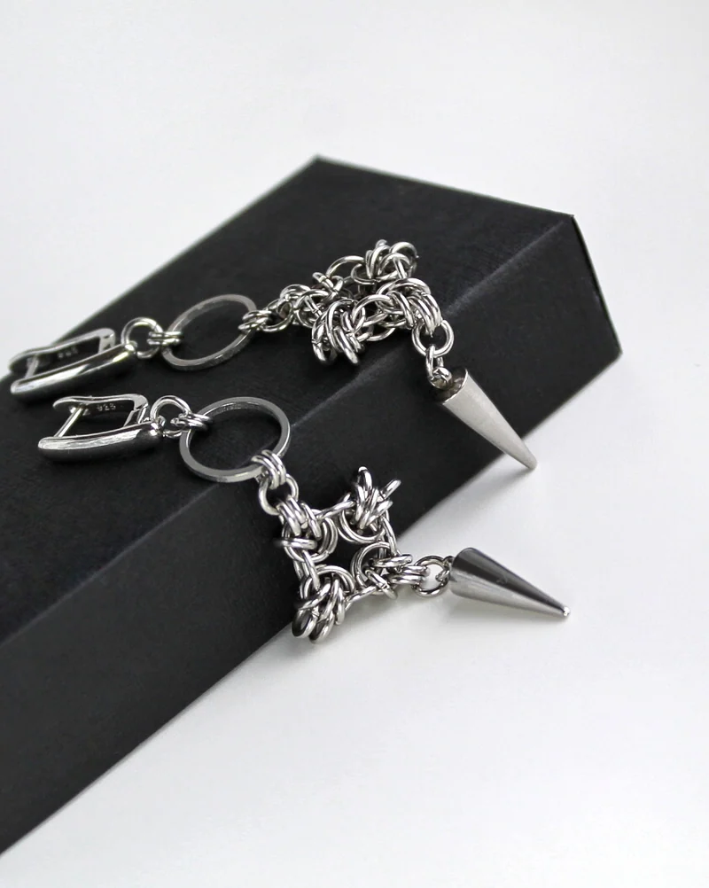 Стильные кольчужные серьги "Shuriken" — серебряные — Основной
