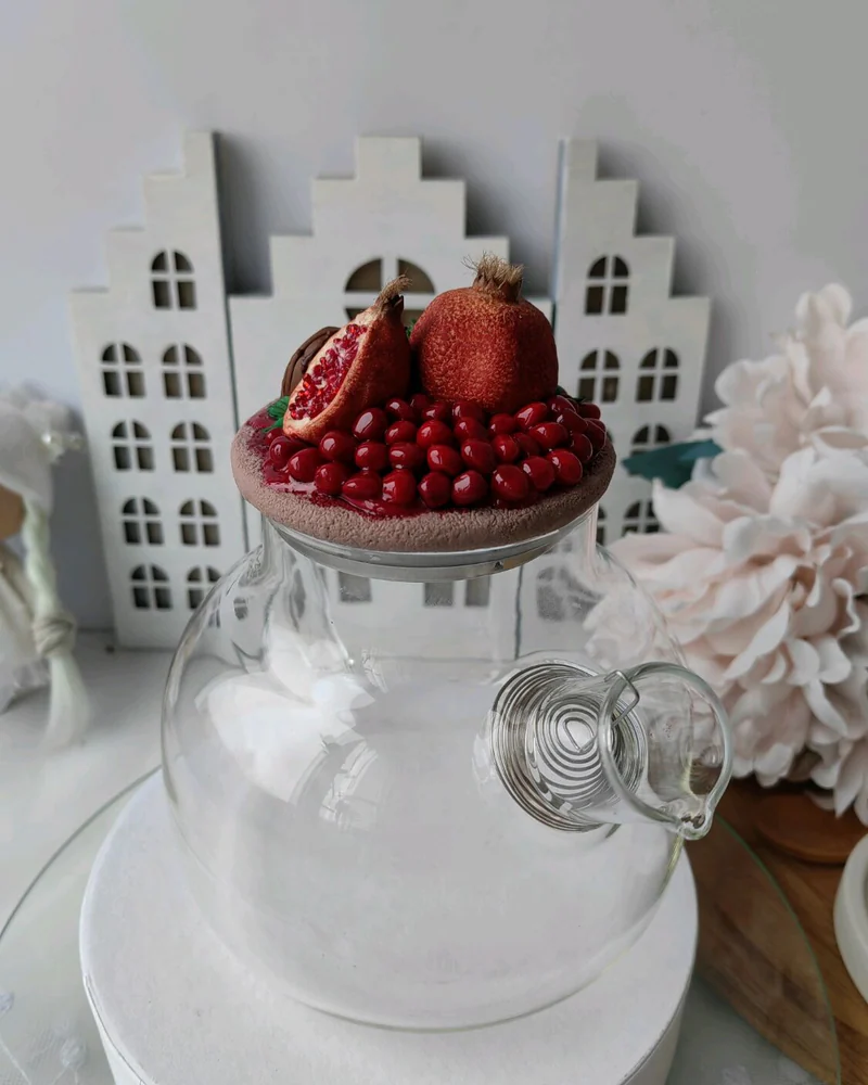 Чайник с декором ручной работы