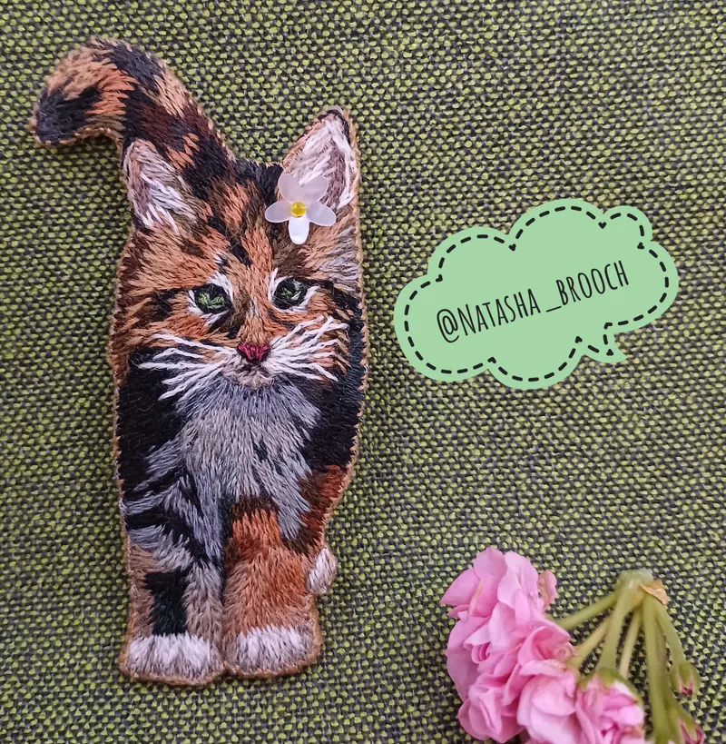 Брошь «Котёнок»