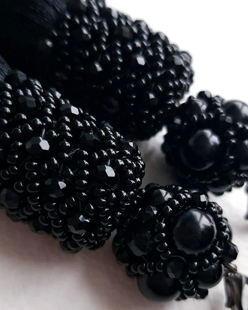 Пояс с кисточками "Black Silk"