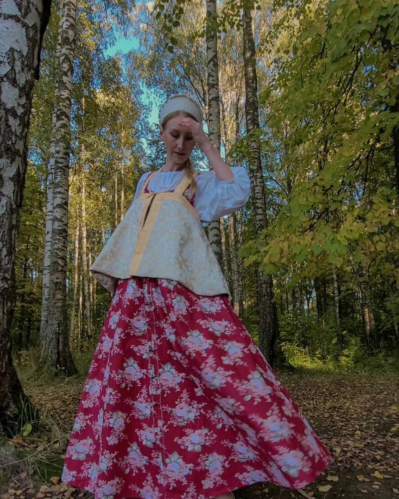 Епанечка русская, золотистая