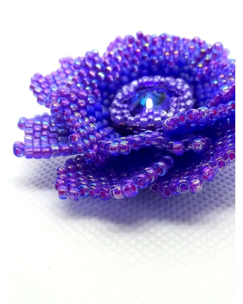 Сиреневая брошь «Цветок» с кристаллом Swarovski
