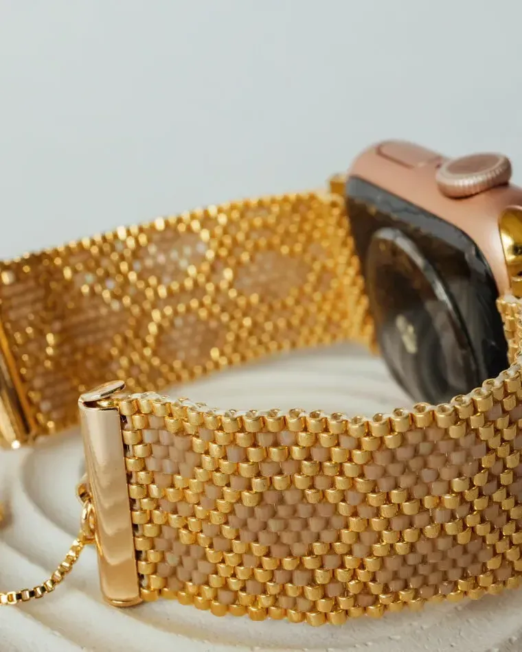 Ремешок из бисера для Apple Watch 38–40 мм — Золотистые соты