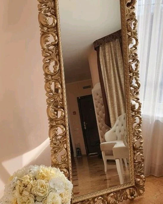Зеркало настенное в резной раме в полный рост (золото) — Основной