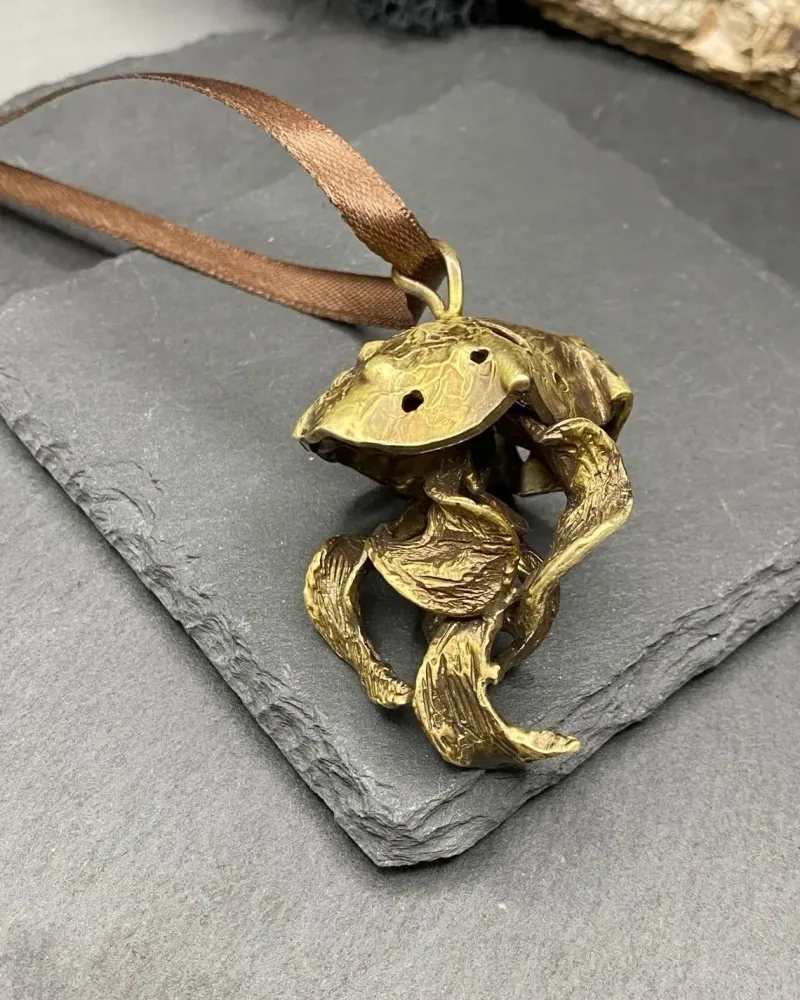 Ёлочная игрушка из латуни «Медуза»
