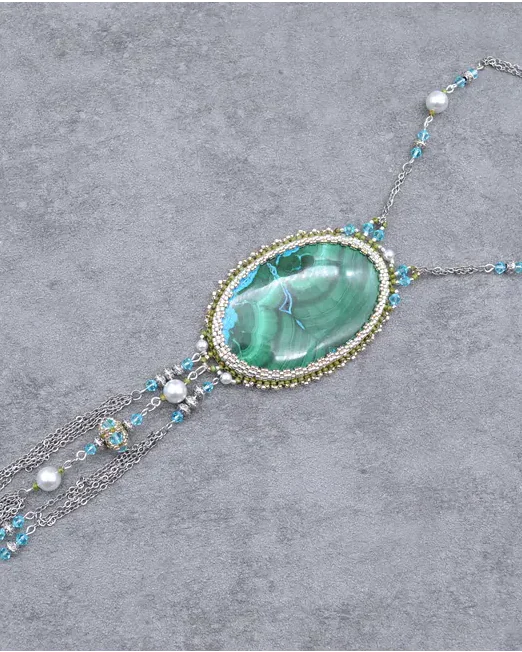 Кулон ручной работы с малахитом и Swarovski
