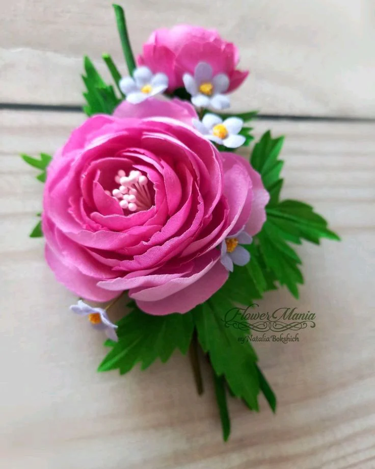 РОЗОВЫЙ РАНУНКУЛЮС