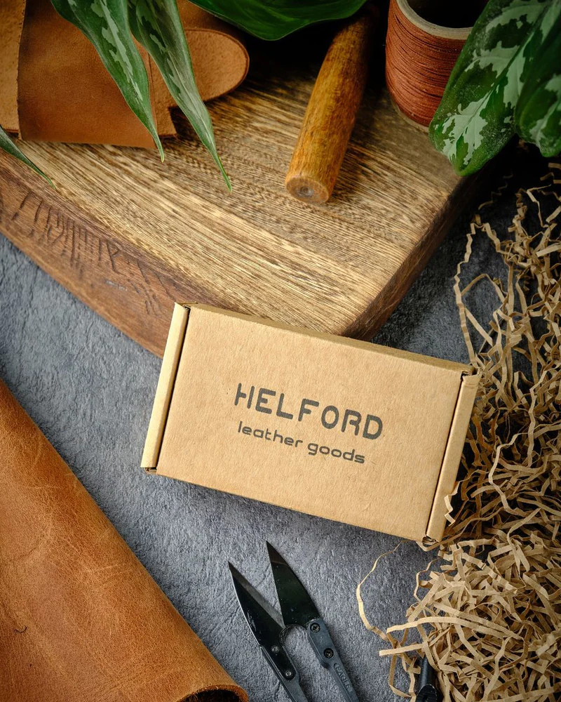 Брелок из натуральной кожи HELFORD Drop коричневый