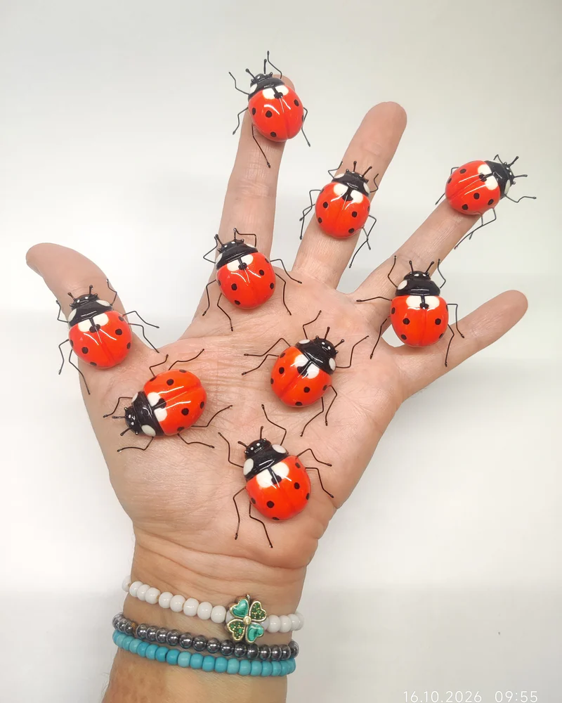 Фигурка Божья коровка