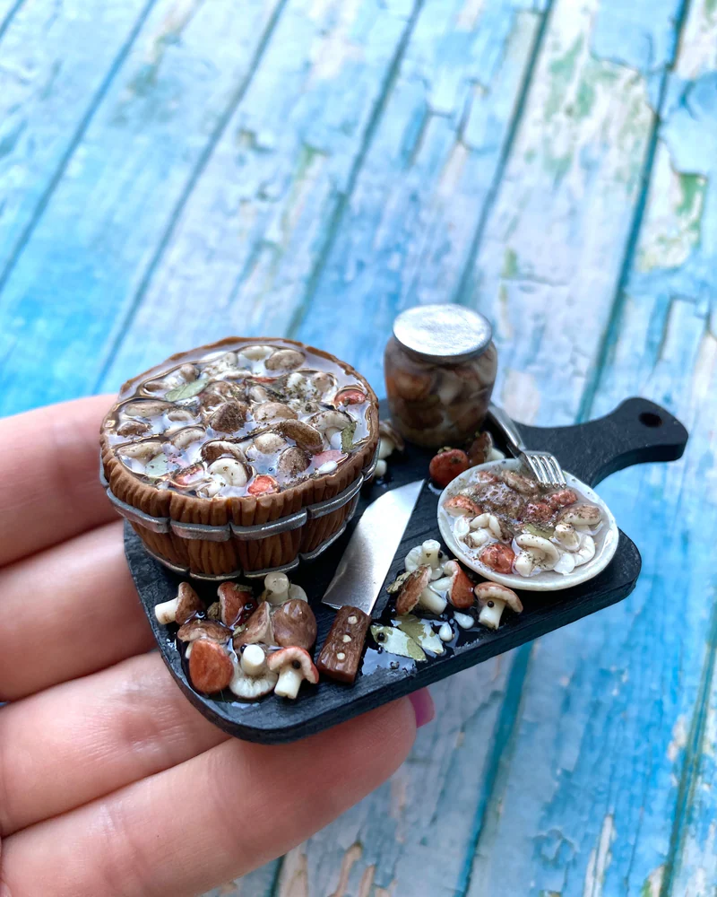 Кукольная Миниатюра «Соленые грибочки 🍄🟫»
