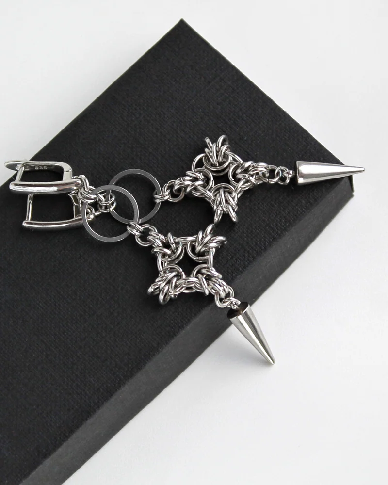 Стильные кольчужные серьги "Shuriken" — серебряные — Основной