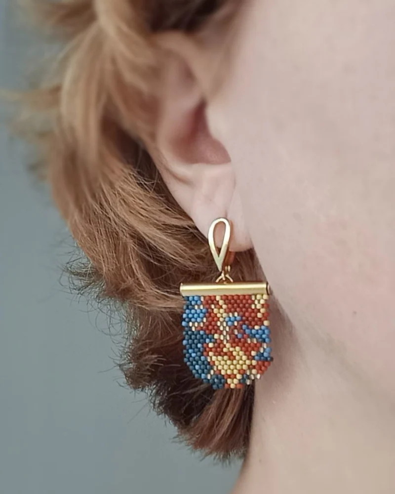 Серьги Золотые рыбки, плетеные из бисера
