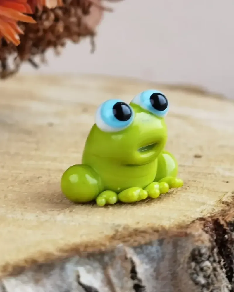 Стеклянная фигурка «Лягушка» — Салатовая