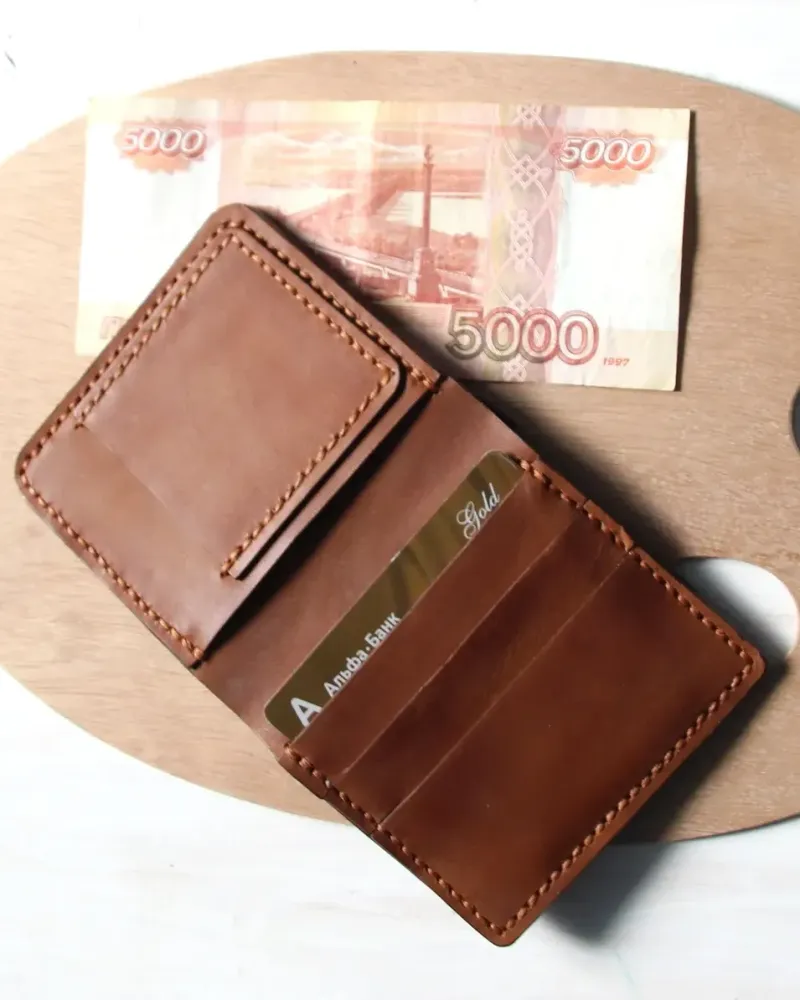 Кожаный кошелёк бифолд, коричневый