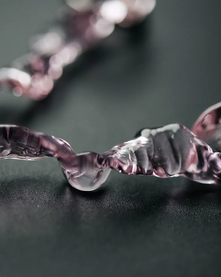 Серьги из стекла Запятые