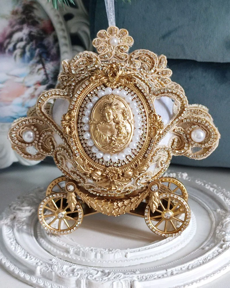 Ёлочная игрушка "Карета"