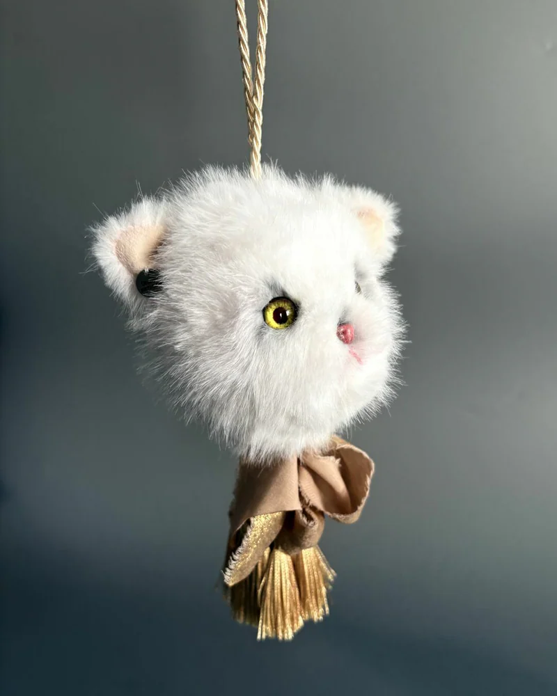 Котёнок — ёлочная и интерьерная игрушка, белый — Основной