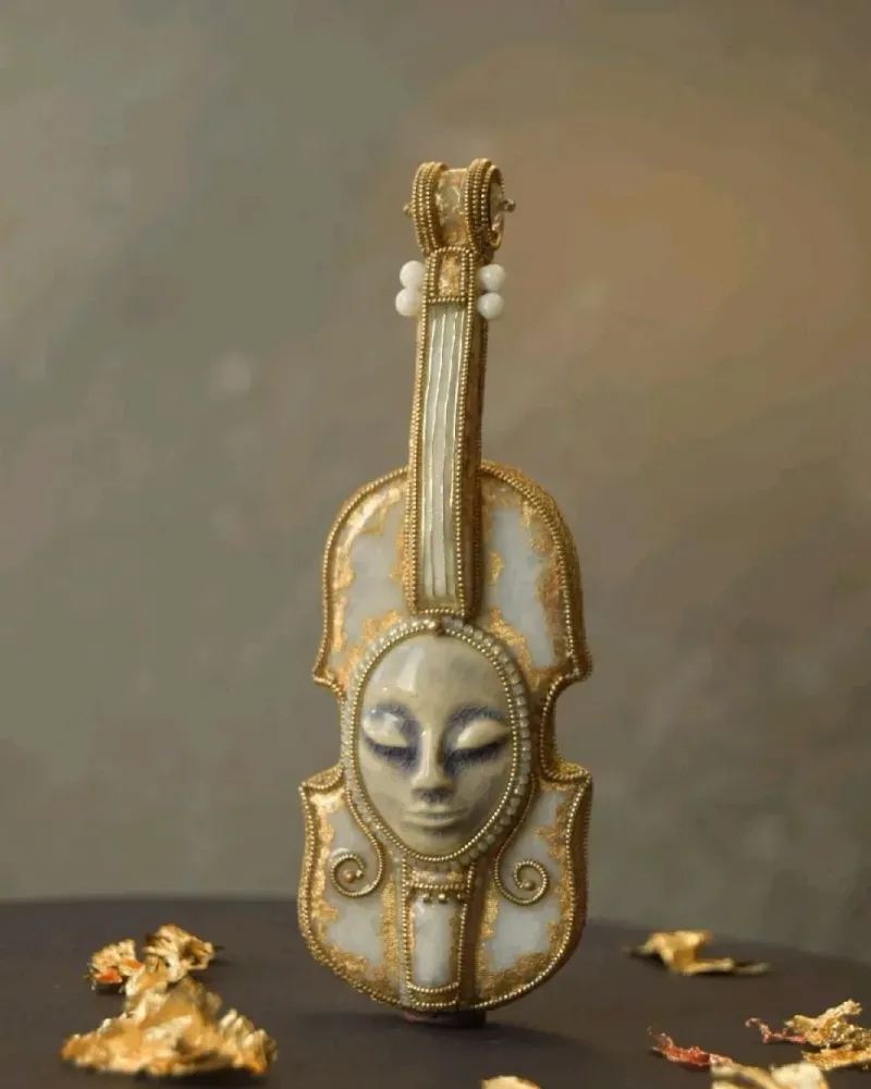 Брошь «Струны», бежевая — Основной