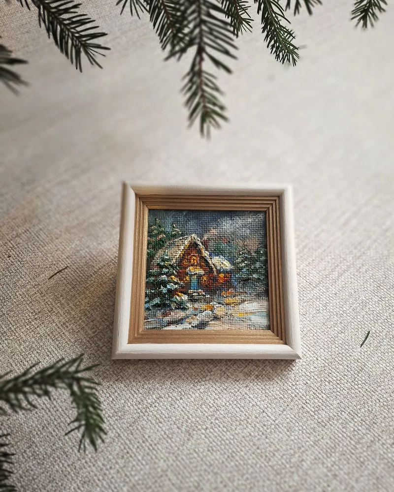 Домик зимой. Миниатюрная картина в рамке