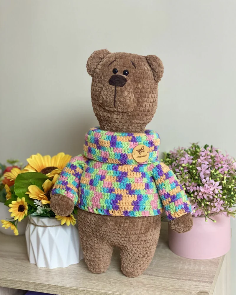 Вязаный коричневый мишка амигуруми