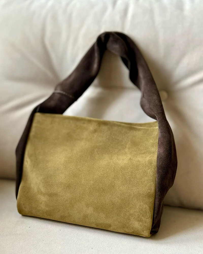 Мягкая сумочка из натуральной замши, 20 × 15 см — Замша, оливковый