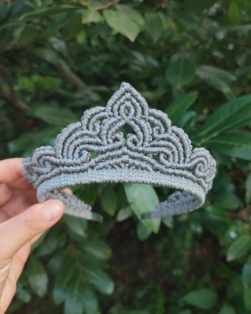Серый высокий кокошник макраме "Леля"