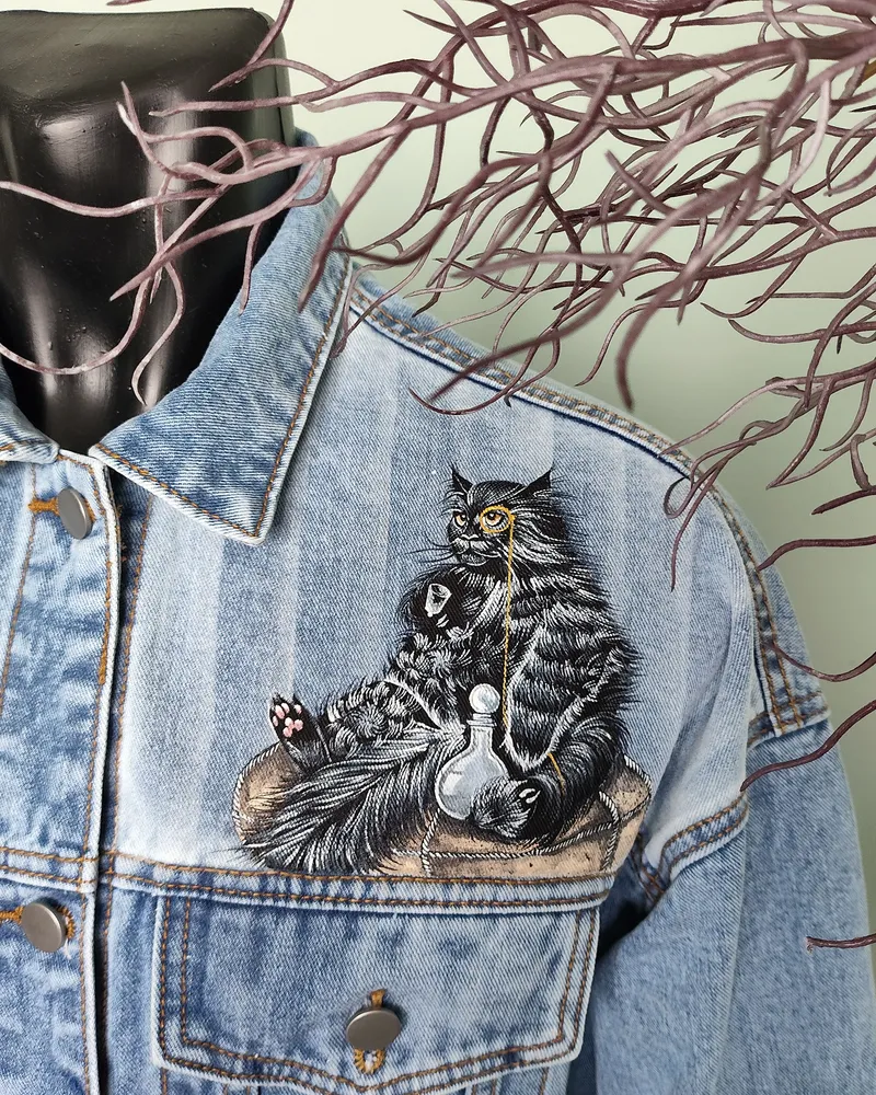 Джинсовая куртка "Кот Бегемот", ручная роспись — ручная роспись