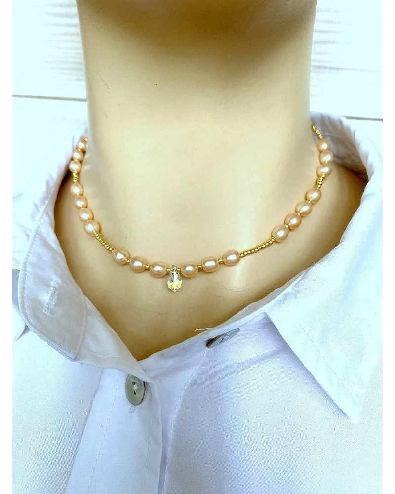 Жемчужное колье — персиковое с золотистой каплей Swarovski