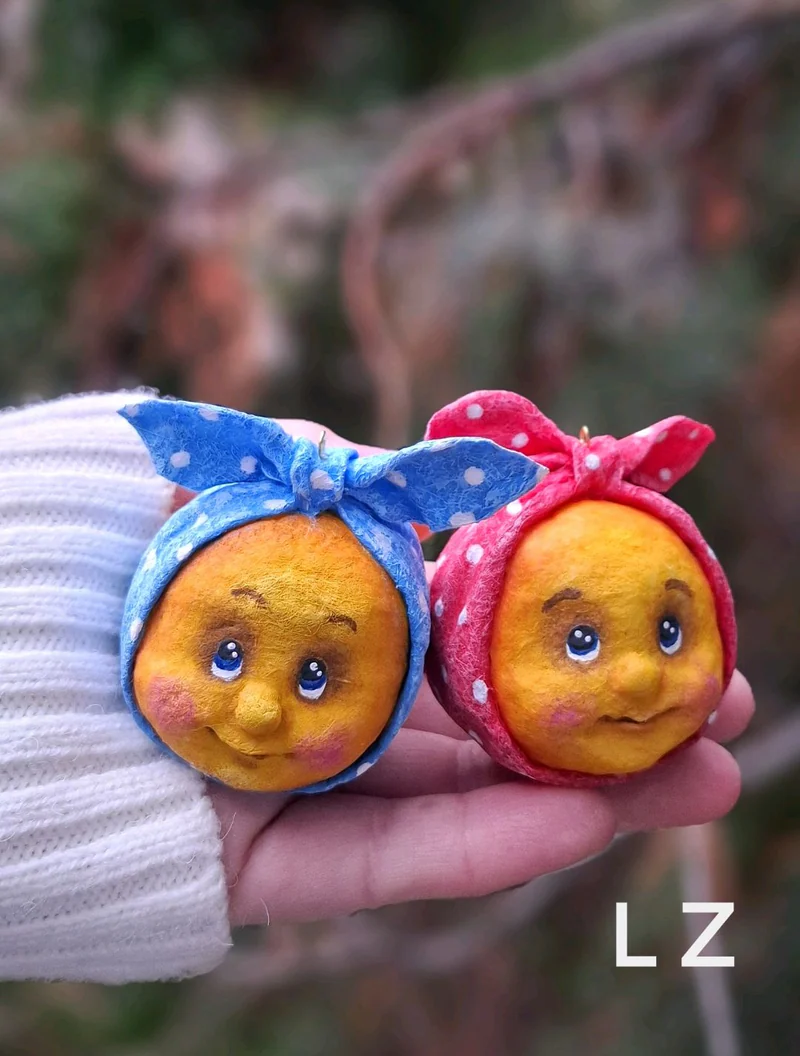 Жёлтый Колобок, ватная ёлочная игрушка
