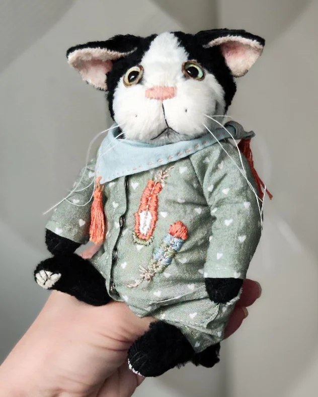 Тедди кот Эрни