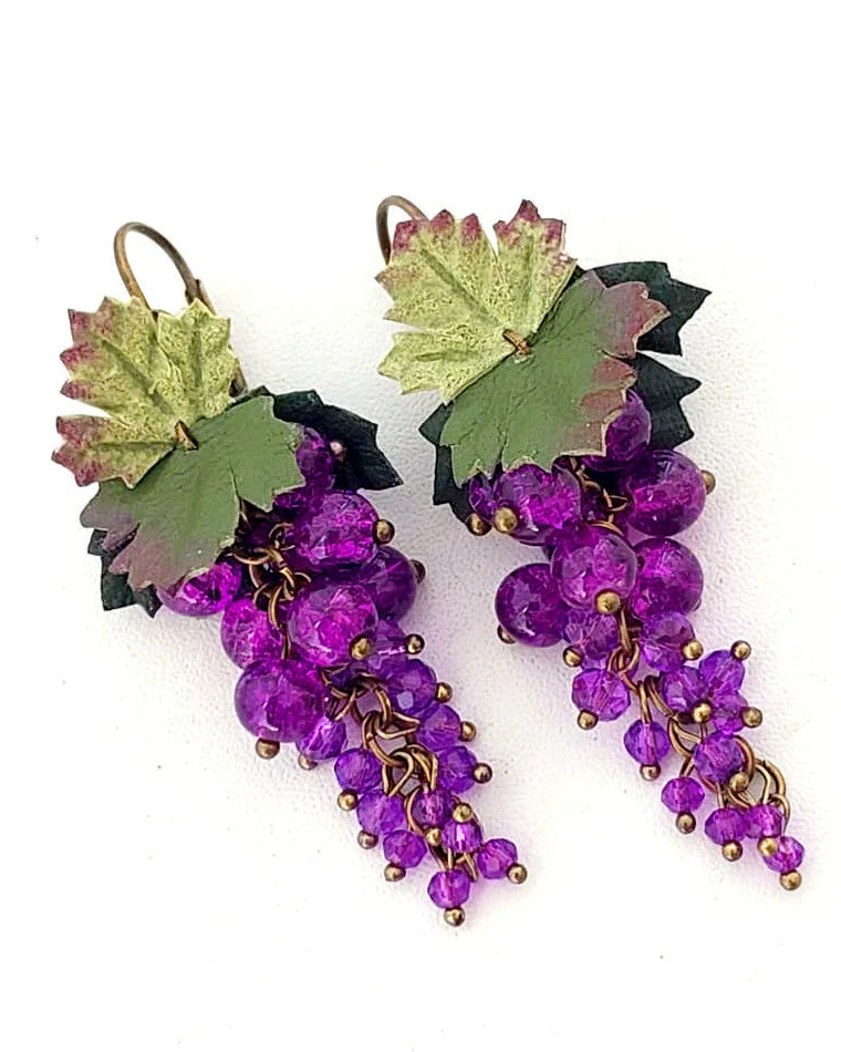 Серьги из кожи и бусин Виноград (лайт) фиолетовый лиловый зеленый