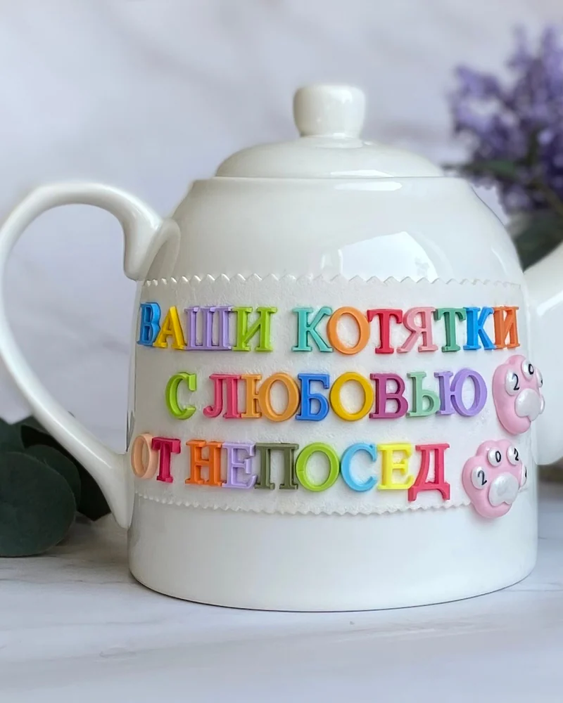 Котики на чайнике (чашке) — декор на посуде