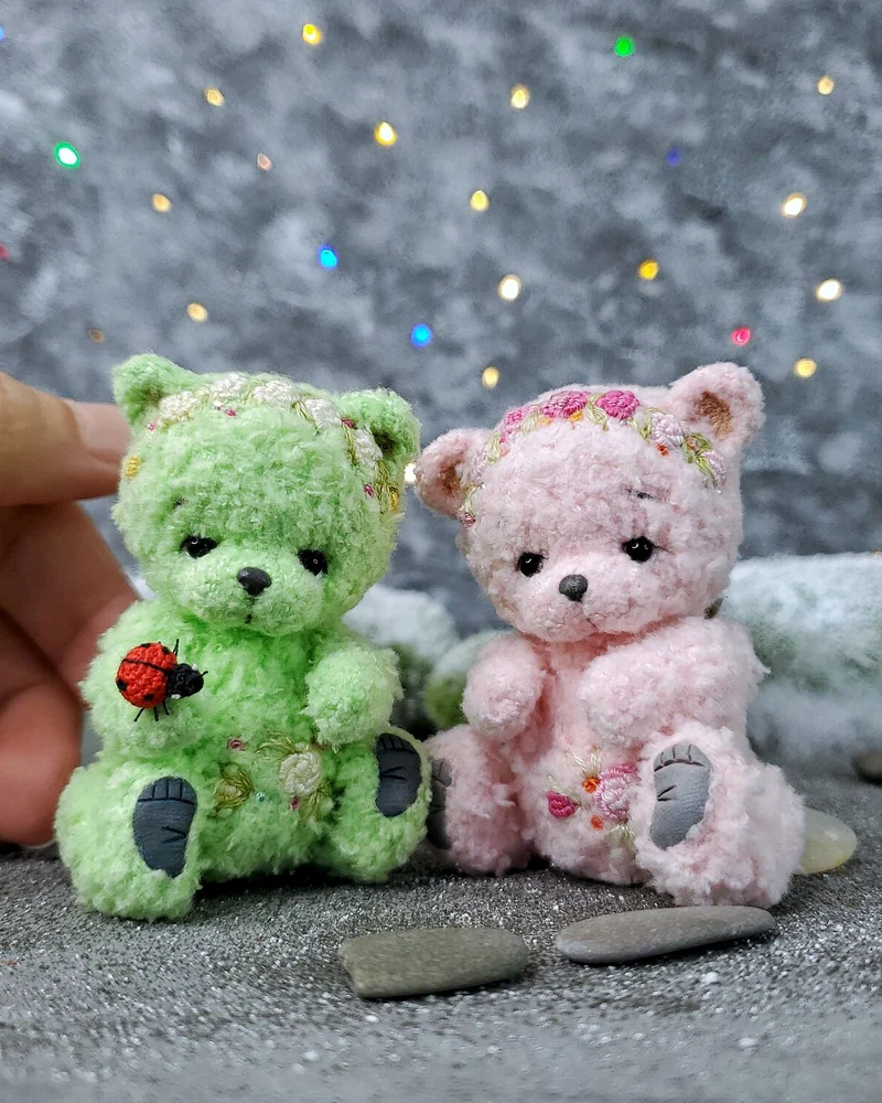 Миниатюрная игрушка из Alize Softy, 8–10 см — Базовое исполнение