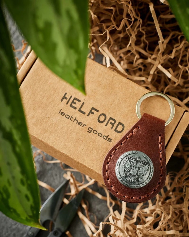 Брелок из натуральной кожи HELFORD Drop коричневый