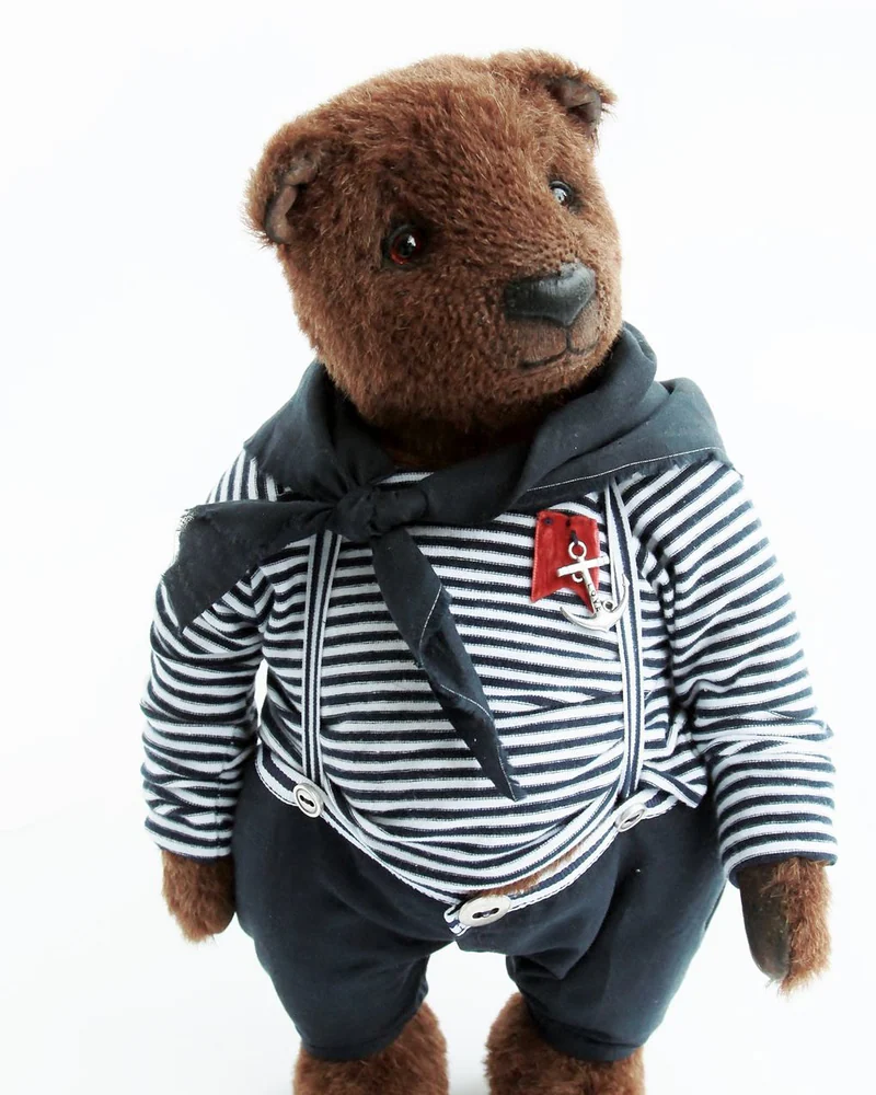 «Brave Sailor» — коричневый