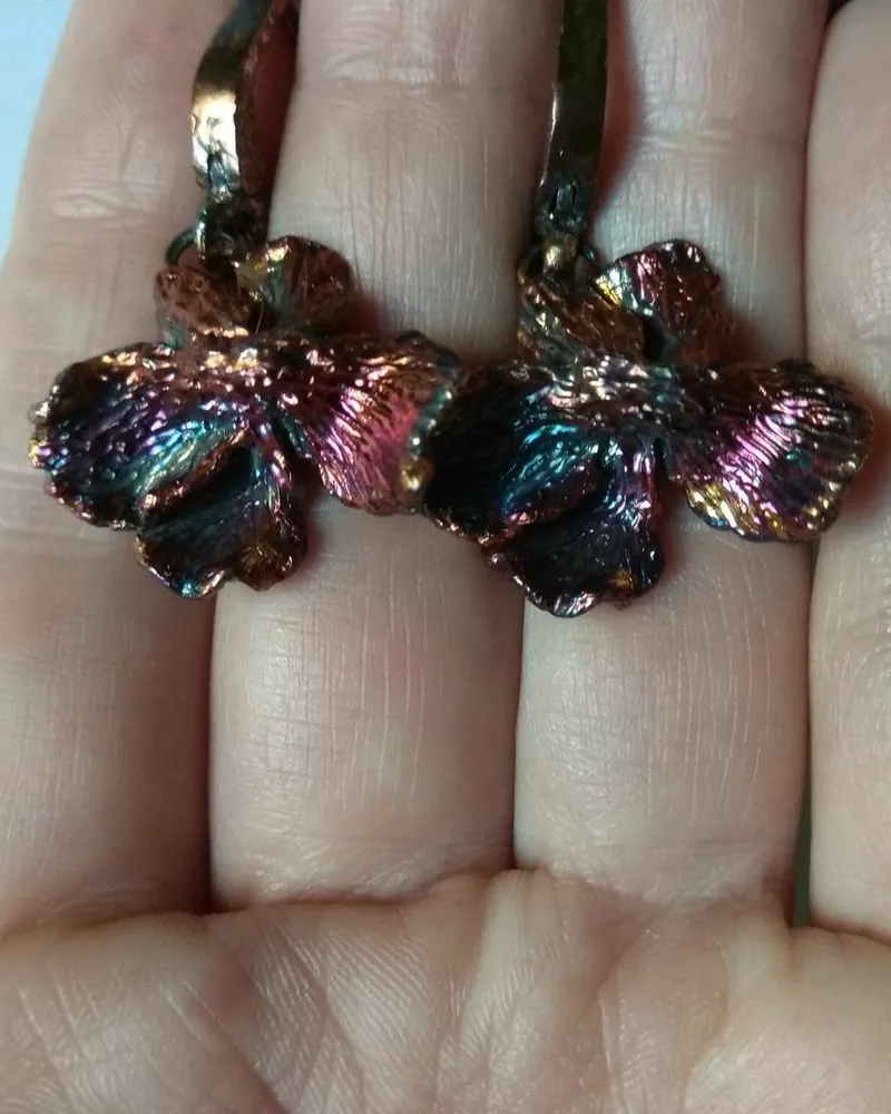Серьги Ирисы малые — радужная патина — Радужная патина