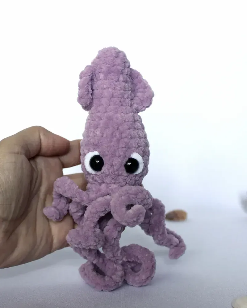 Мягкая вязаная игрушка «Кальмар» — Сиреневый