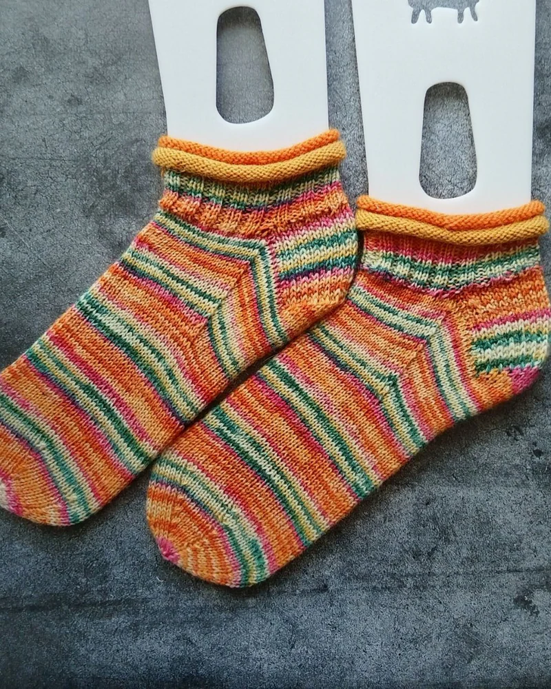 Носки вязаные женские короткие