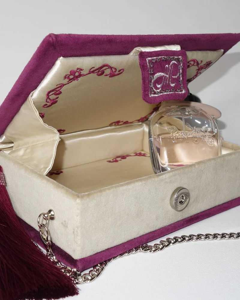 Клатч-книга «Евгений Онегин», бордовая — Бордовая