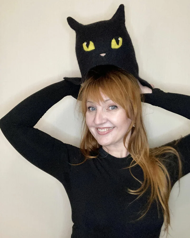 Шапка валяная Черный кот