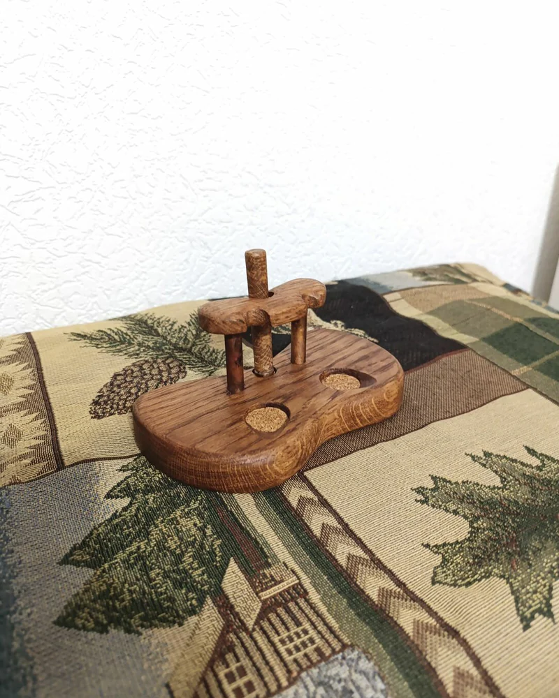 Подставка для курительных трубок дубовая