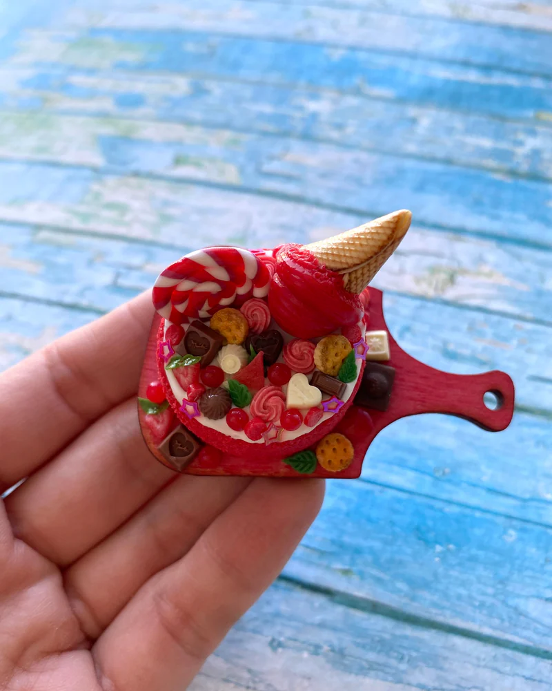 Миниатюрный торт «Клубничное настроение 🍓» Кукольная миниатюра
