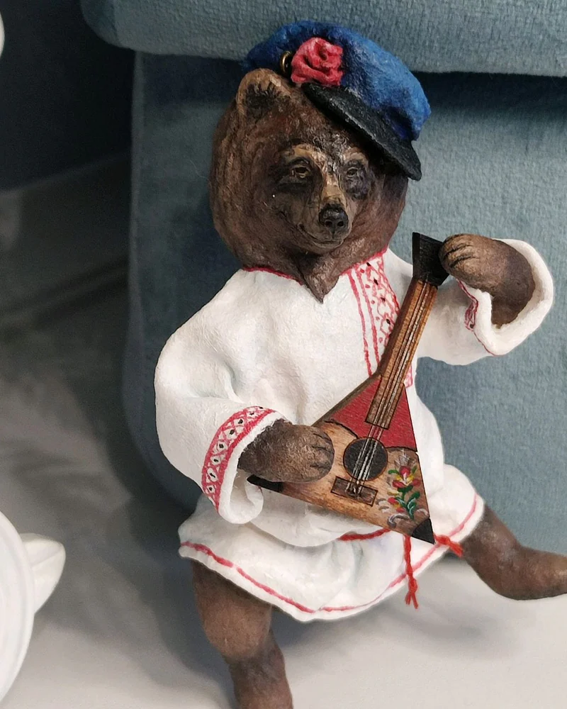 Ёлочная игрушка из ваты "Русский медведь"