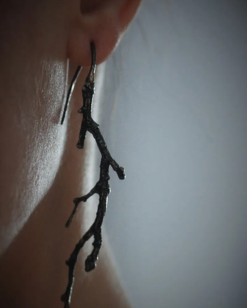 Серьги - веточки — серебристый — Серебристый
