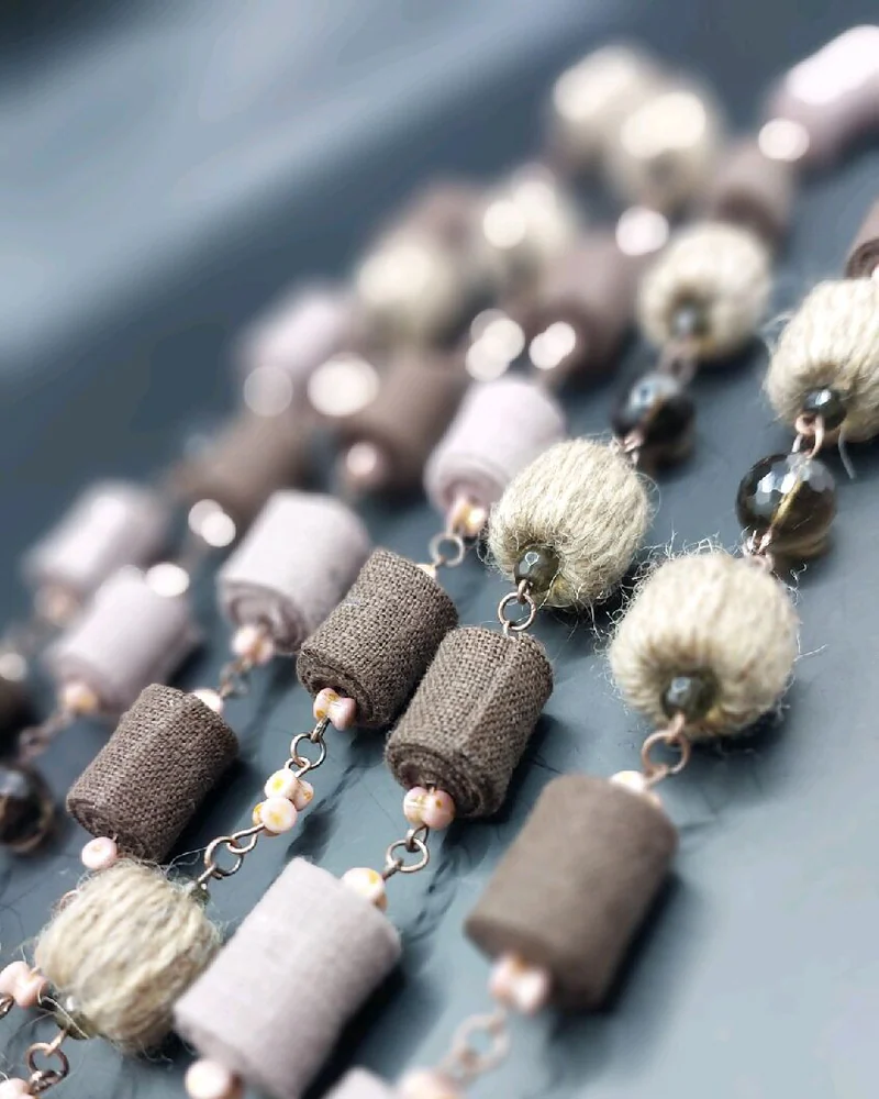 Бусы цвета пепельной розы ПЕПЕЛ РОЗЫ
