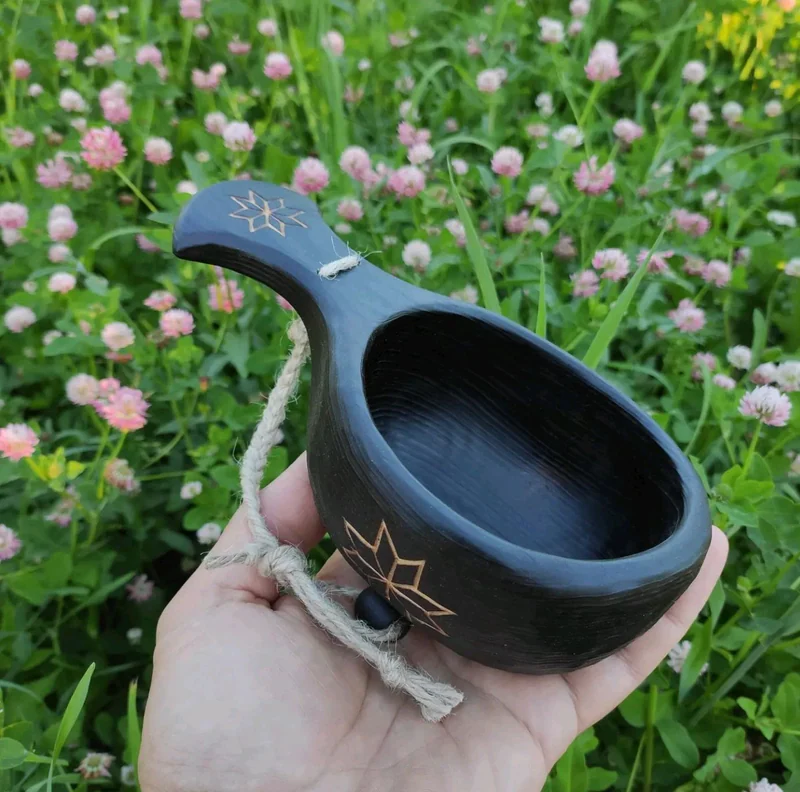 Кукса из липы с обжигом и контурным орнаментом